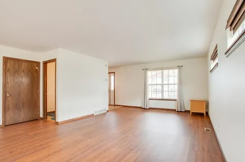 2678 57th Avenue S Fargo ND 58104