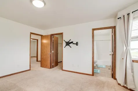 2678 57th Avenue S Fargo ND 58104