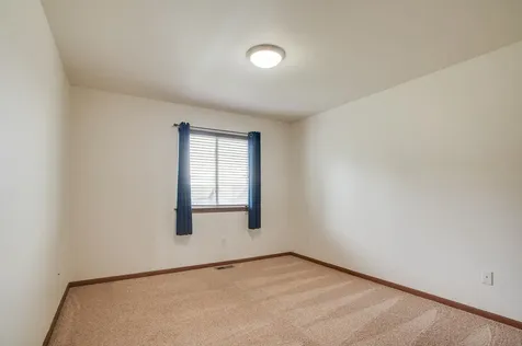 2678 57th Avenue S Fargo ND 58104