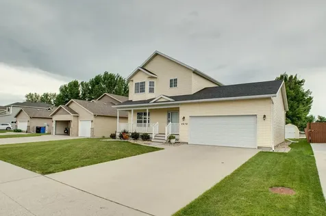 2678 57th Avenue S Fargo ND 58104