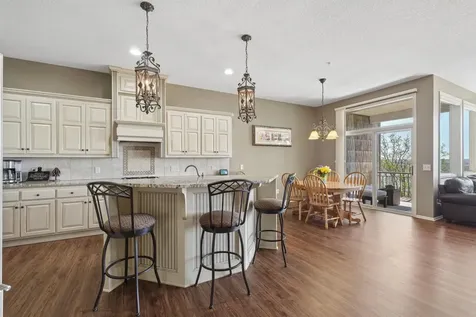 10100 Indigo Drive Eden Prairie MN 55347