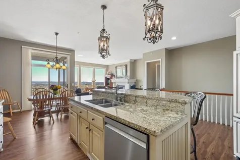 10100 Indigo Drive Eden Prairie MN 55347