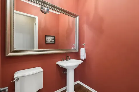 10100 Indigo Drive Eden Prairie MN 55347