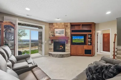 10100 Indigo Drive Eden Prairie MN 55347