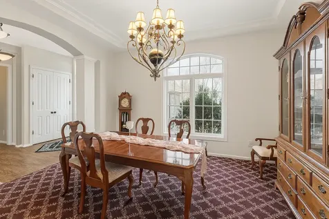 10100 Indigo Drive Eden Prairie MN 55347