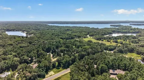 13 Overlook Road Dellwood MN 55110