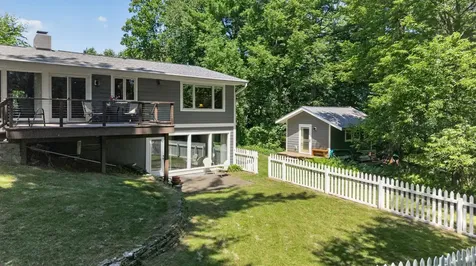 13 Overlook Road Dellwood MN 55110