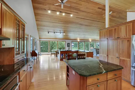 502 Shoreline Drive Wayzata MN 55391