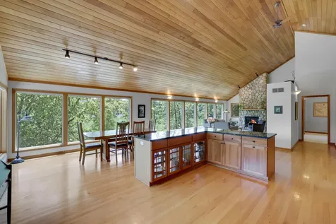 502 Shoreline Drive Wayzata MN 55391