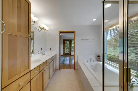 502 Shoreline Drive Wayzata MN 55391
