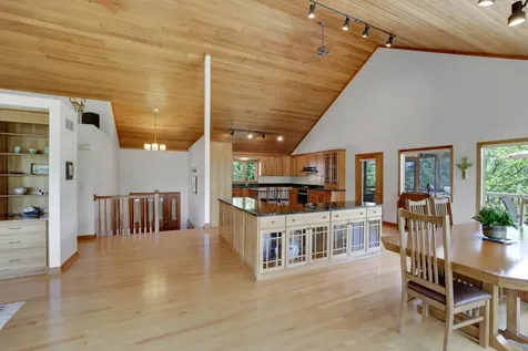 502 Shoreline Drive Wayzata MN 55391