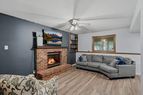 7327 74th Way N Brooklyn Park MN 55428