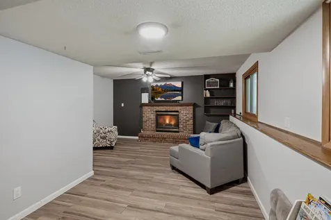 7327 74th Way N Brooklyn Park MN 55428