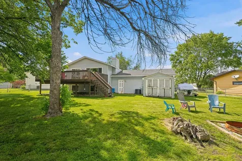7327 74th Way N Brooklyn Park MN 55428