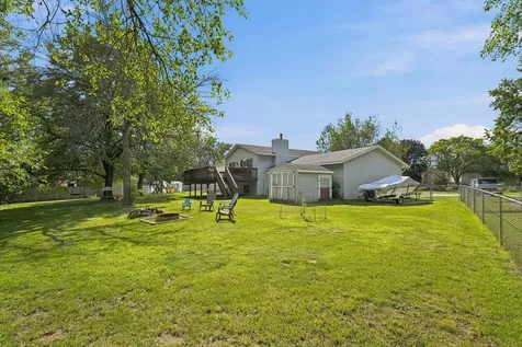 7327 74th Way N Brooklyn Park MN 55428