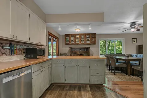 10150 Beebe Lake Road NE Hanover MN 55376