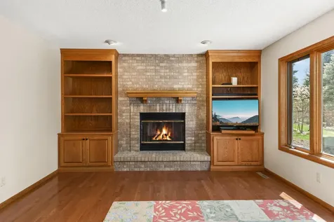 11525 Pondview Court Champlin MN 55316