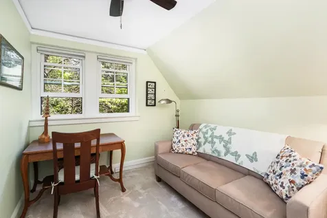 415 N Hawthorne Road Duluth MN 55812