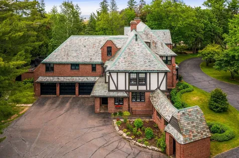 415 N Hawthorne Road Duluth MN 55812