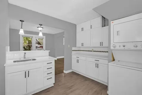 1462 Carroll Avenue Saint Paul MN 55104