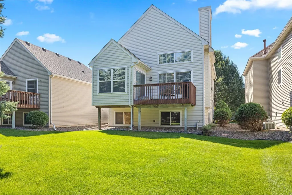 10154 Country Club Curve Woodbury MN 55129
