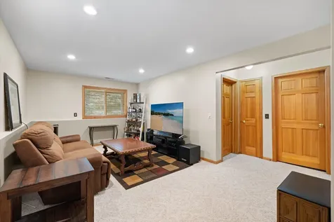 10154 Country Club Curve Woodbury MN 55129