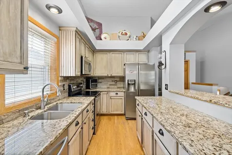 10154 Country Club Curve Woodbury MN 55129