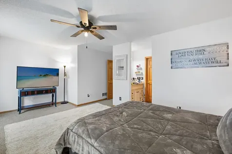 10154 Country Club Curve Woodbury MN 55129