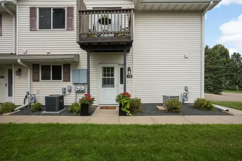 7580 13th Street N Oakdale MN 55128