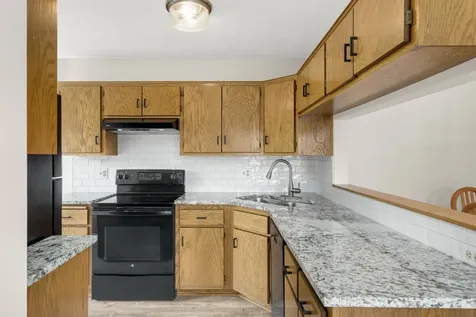 7580 13th Street N Oakdale MN 55128