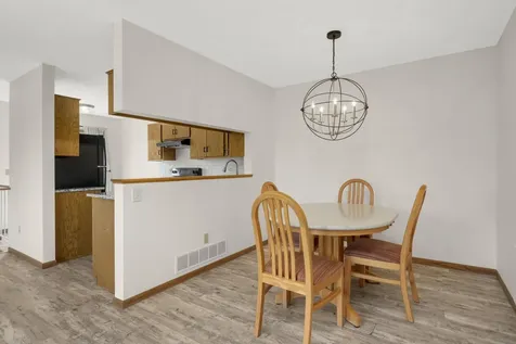7580 13th Street N Oakdale MN 55128