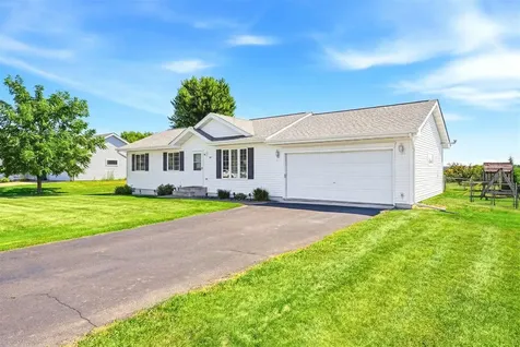 418 Marc Street Star Prairie WI 54026