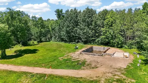 3018/3014 Well Street Hinckley MN 55037