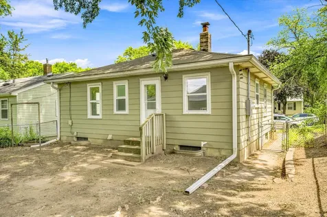 285 Hazelwood Street Saint Paul MN 55106