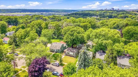 285 Hazelwood Street Saint Paul MN 55106