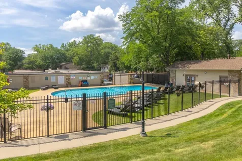 4648 Cedar Lake Road S Saint Louis Park MN 55416