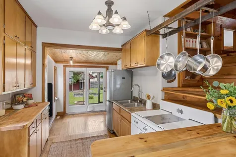 299 Sidney Street W Saint Paul MN 55107