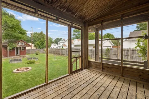 299 Sidney Street W Saint Paul MN 55107