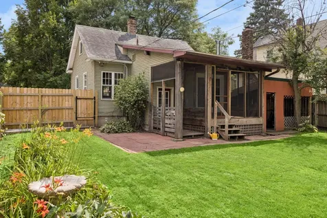 299 Sidney Street W Saint Paul MN 55107