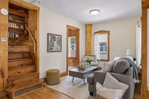 299 Sidney Street W Saint Paul MN 55107