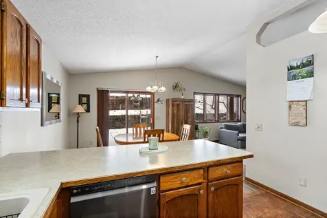 2805 Brookview Drive Burnsville MN 55337
