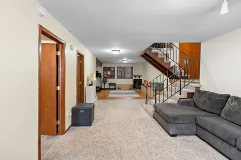2805 Brookview Drive Burnsville MN 55337