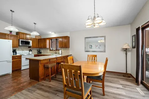 2805 Brookview Drive Burnsville MN 55337