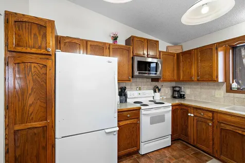 2805 Brookview Drive Burnsville MN 55337