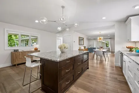 7204 Glouchester Drive Edina MN 55435