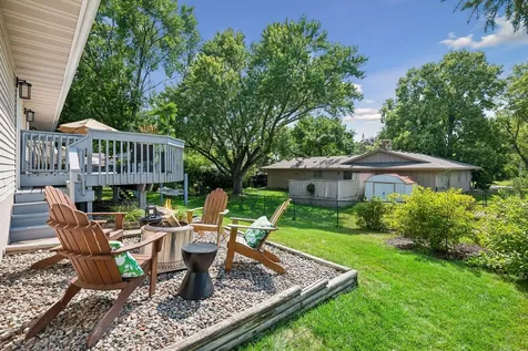 7204 Glouchester Drive Edina MN 55435