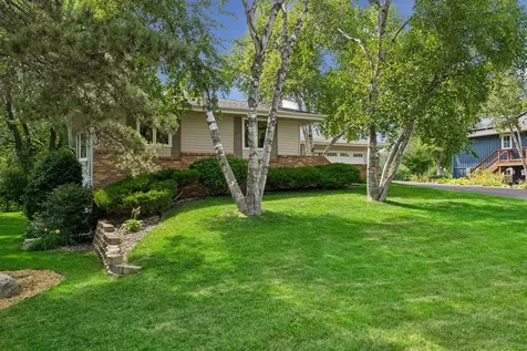 7204 Glouchester Drive Edina MN 55435