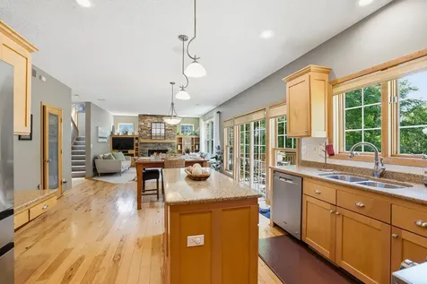 2362 Fieldstone Curve Woodbury MN 55129