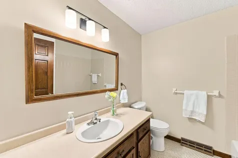 4254 Oakmede Lane White Bear Lake MN 55110