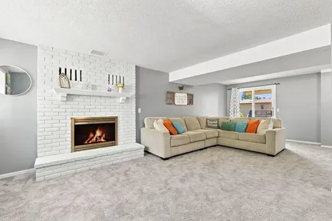 2682 Guthrie Avenue N Oakdale MN 55128